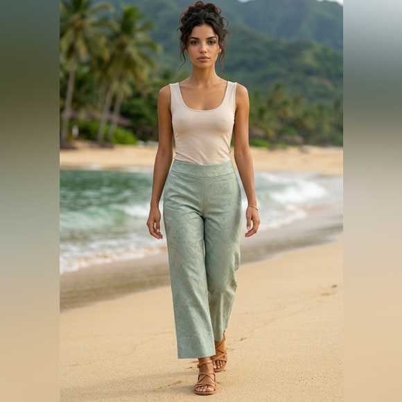 Merona Pants - GUC Merona SZ 10 sage green w/tone on tone paisley print cropped pants/waist 29”